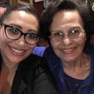 Meet your Posher, Andrea